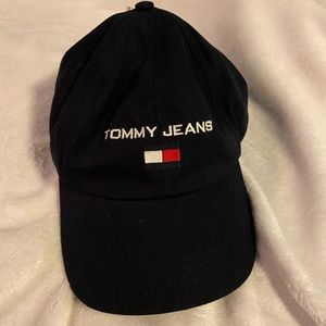 Navy Blue Tommy Hilfiger adjustable baseball cap